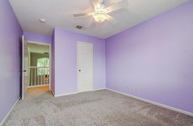 2 Hickory Shadows Drive, Houston, TX 77055