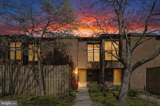 20 PICKBURN CT #D, Cockeysville, MD 21030