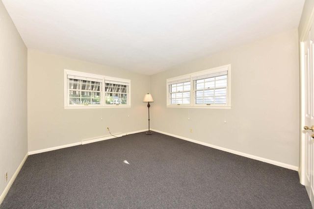 W176N8474 Sunset Ridge DRIVE, Menomonee Falls, WI 53051