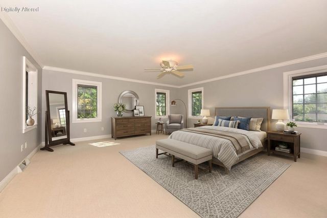 W176N8474 Sunset Ridge DRIVE, Menomonee Falls, WI 53051