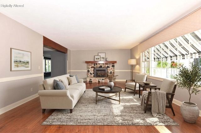 W176N8474 Sunset Ridge DRIVE, Menomonee Falls, WI 53051