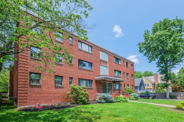 9 Concord Street APT B1, West Hartford, CT 06119
