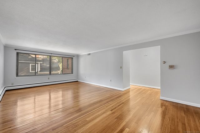9 Concord Street APT B1, West Hartford, CT 06119
