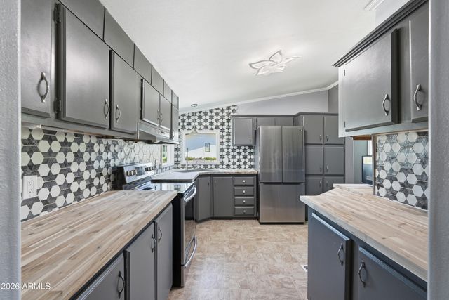 3817 N Minnesota Avenue, Florence, AZ 85132