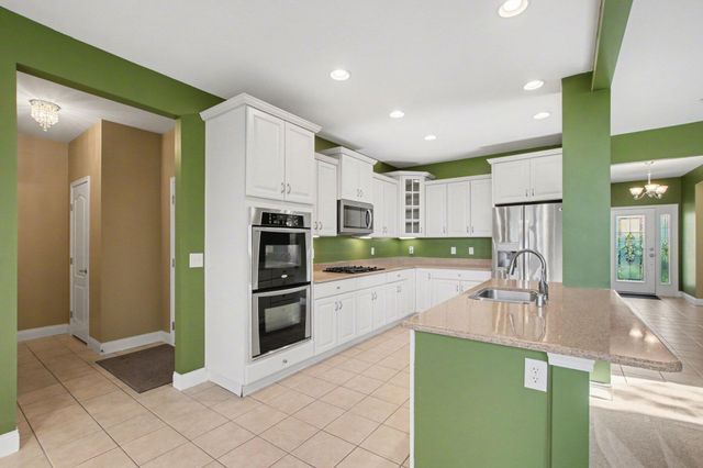 2641 Twin Hills Court, Union, KY 41091