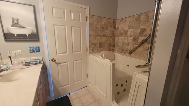 1415 Cambria Drive, Dekalb, IL 60115