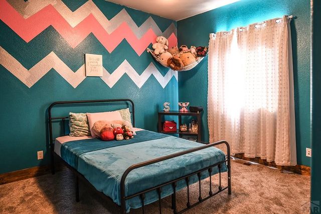 7559 Soda Creek Rd, Pueblo, CO 81023