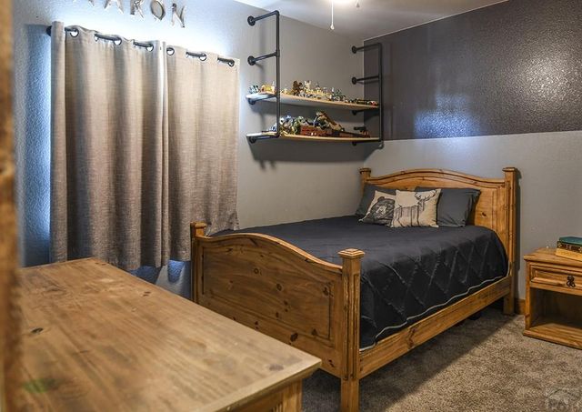 7559 Soda Creek Rd, Pueblo, CO 81023