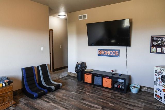 7559 Soda Creek Rd, Pueblo, CO 81023