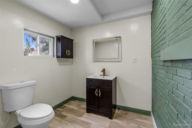 2681 Burlingame Street, Detroit, MI 48206