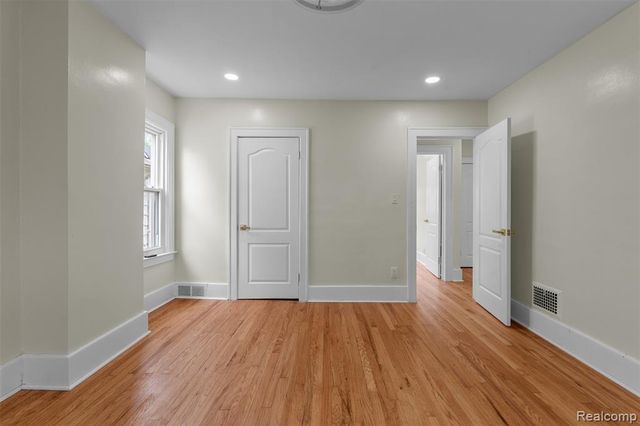 2681 Burlingame Street, Detroit, MI 48206