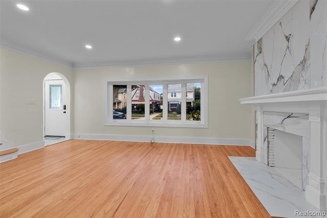 2681 Burlingame Street, Detroit, MI 48206