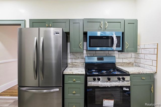 2681 Burlingame Street, Detroit, MI 48206