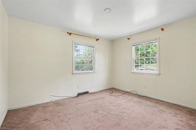 5102 Evelyn CT, Hampton, VA 23605