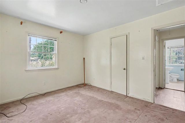 5102 Evelyn CT, Hampton, VA 23605