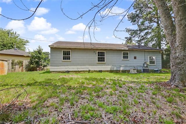 5102 Evelyn CT, Hampton, VA 23605