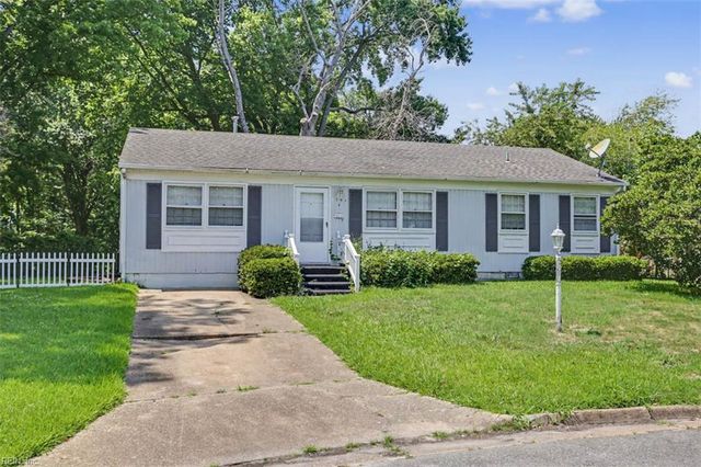 5102 Evelyn CT, Hampton, VA 23605