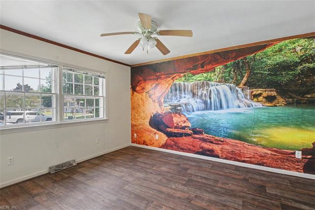 5102 Evelyn CT, Hampton, VA 23605