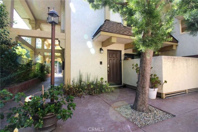 5404 Quakertown Avenue 1, Woodland Hills, CA 91364