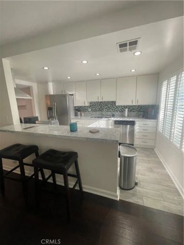 5404 Quakertown Avenue 1, Woodland Hills, CA 91364