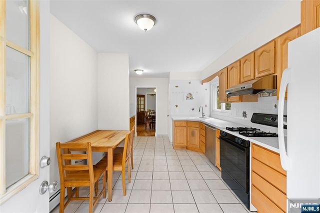 276 Concord Drive, River Edge, NJ 07661