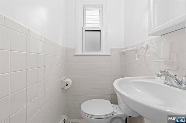 276 Concord Drive, River Edge, NJ 07661