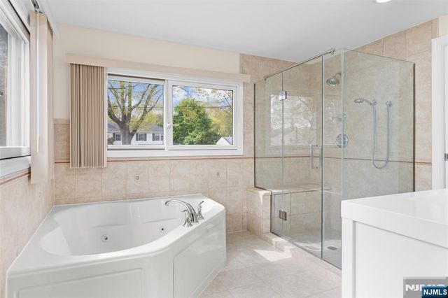 276 Concord Drive, River Edge, NJ 07661