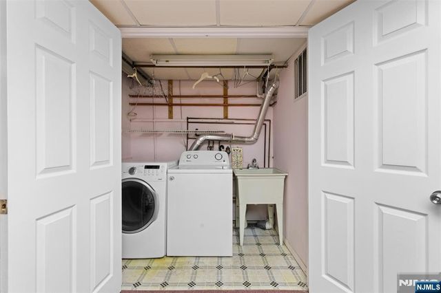 276 Concord Drive, River Edge, NJ 07661