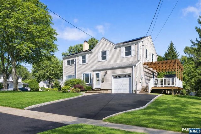 276 Concord Drive, River Edge, NJ 07661