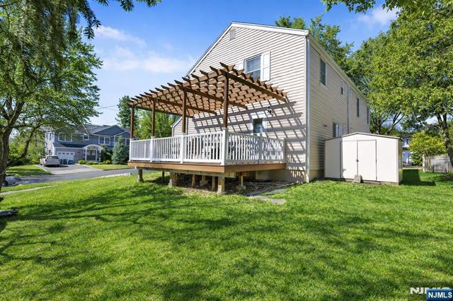 276 Concord Drive, River Edge, NJ 07661