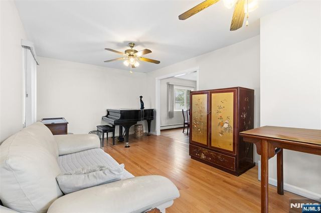 276 Concord Drive, River Edge, NJ 07661