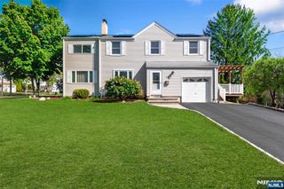 276 Concord Drive, River Edge, NJ 07661