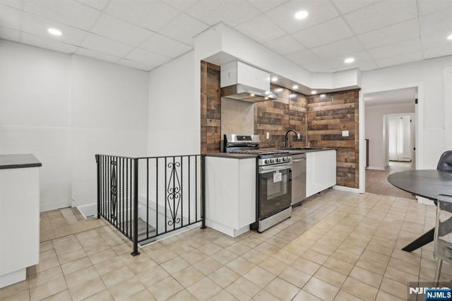 72 Houston Street, Newark, NJ 07105