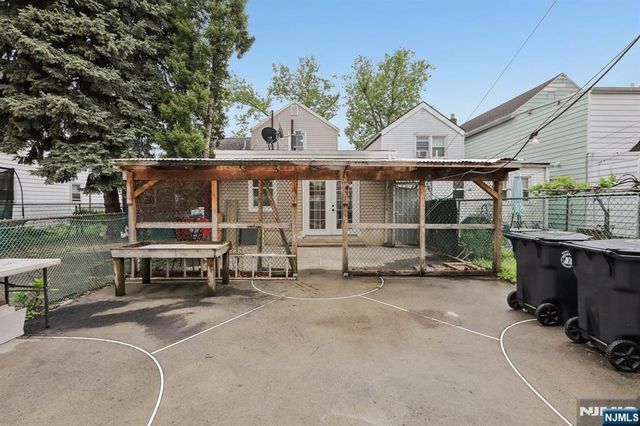 72 Houston Street, Newark, NJ 07105