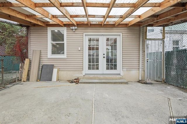 72 Houston Street, Newark, NJ 07105