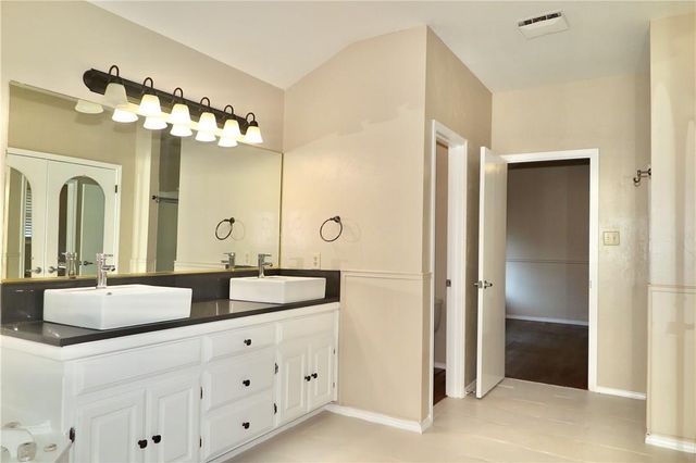 201 Norwood ST W, Georgetown, TX 78628