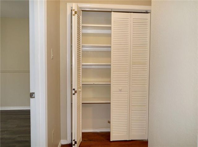 201 Norwood ST W, Georgetown, TX 78628