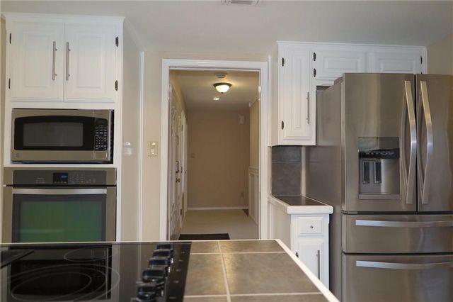 201 Norwood ST W, Georgetown, TX 78628