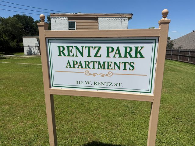 312 W Rentz 89, Weatherford, TX 76086