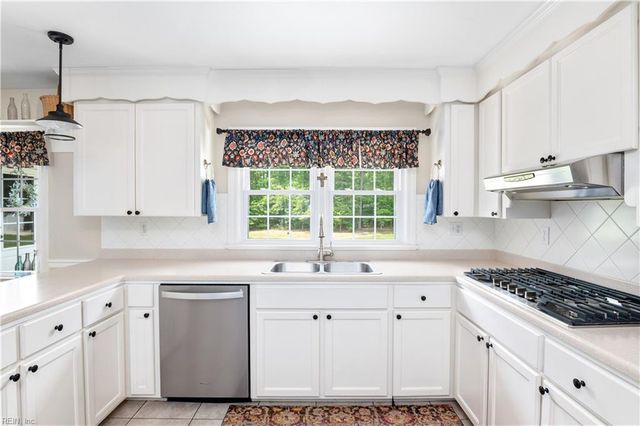 540 West Main ST, Wakefield, VA 23888