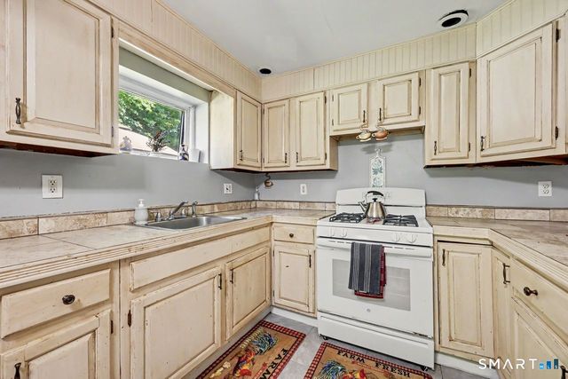 4 Clement Road, New Fairfield, CT 06812