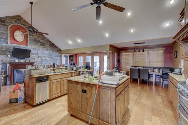 129 Riverview Drive, Anderson, MO 64831