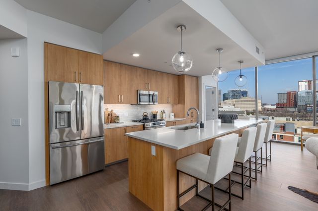 1212 Demonbreun St B3, Nashville, TN 37203