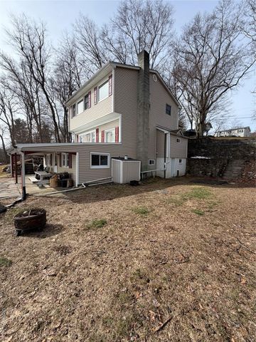 165 W Lakeshore Drive, Carmel, NY 10512