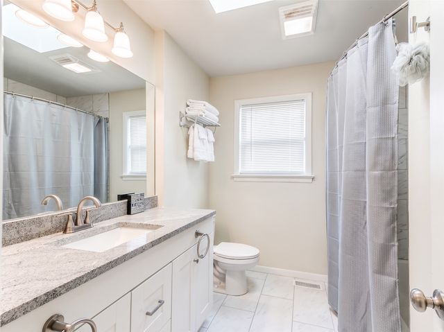 5366 S Hudson Place, Tulsa, OK 74135