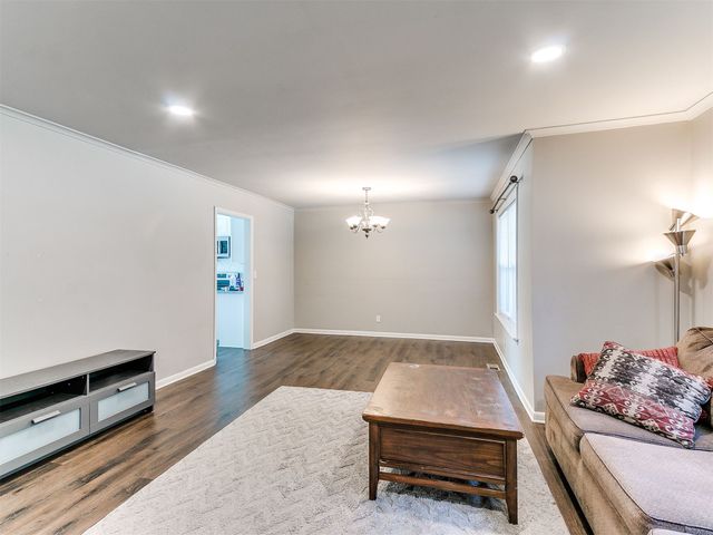 5366 S Hudson Place, Tulsa, OK 74135