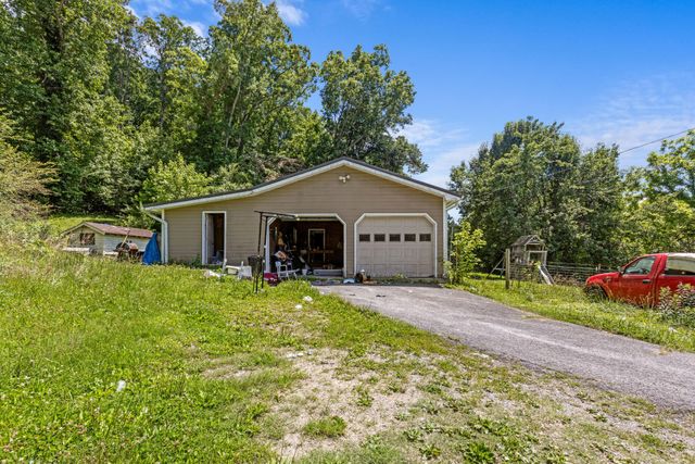 4011 Straight Gut Road, La Fayette, GA 30728