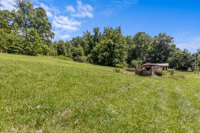 4011 Straight Gut Road, La Fayette, GA 30728