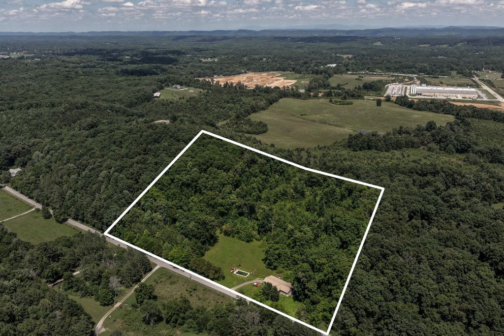 4011 Straight Gut Road, La Fayette, GA 30728