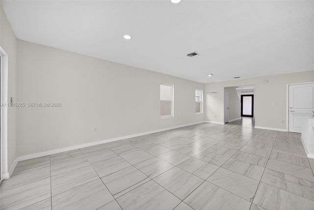 619 NE 5th St, Florida City, FL 33034